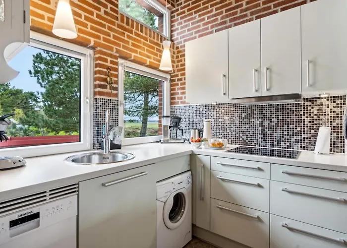 Sedine - 3-9km From The Sea By Interhome